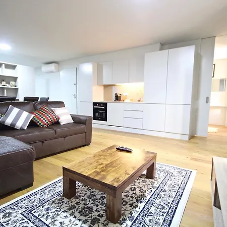 Akicity Cais Sodre In Apartment *